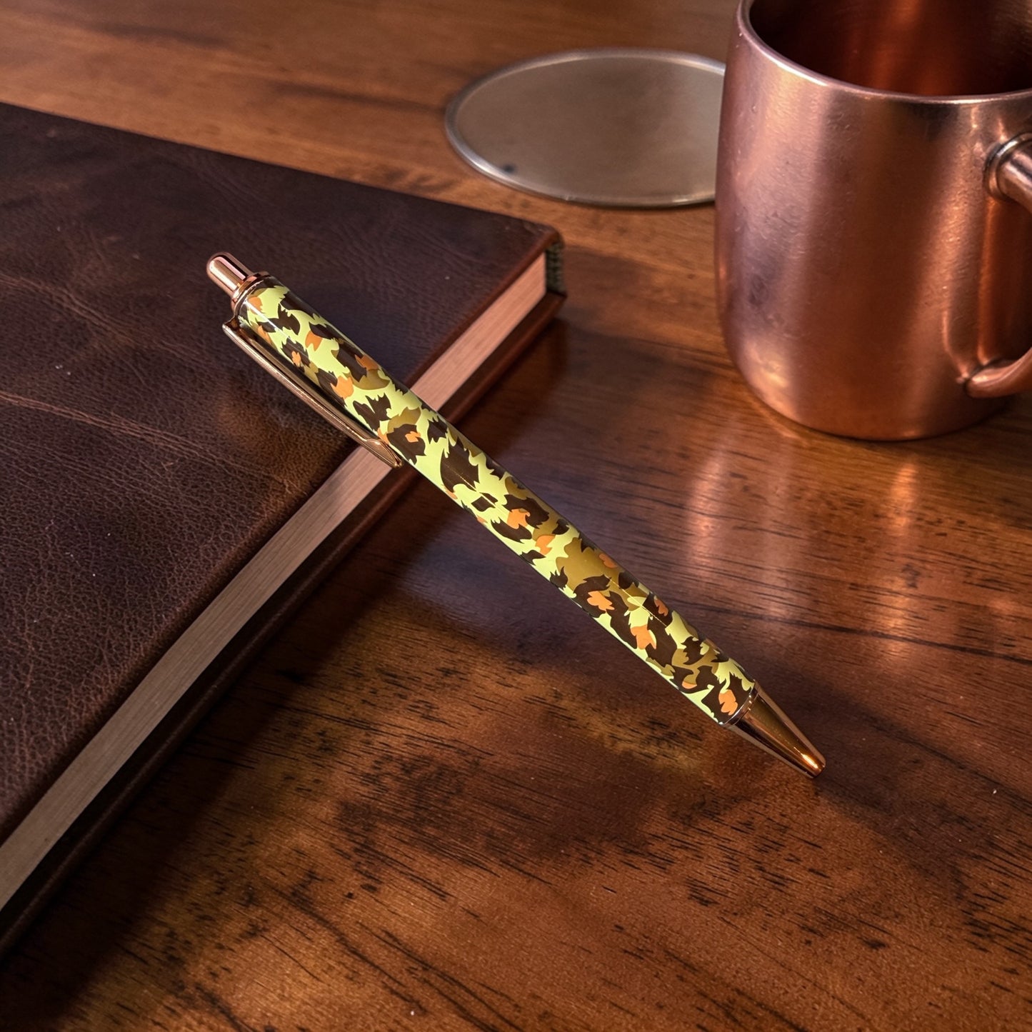 Camouflage Love Kugelschreiber braun