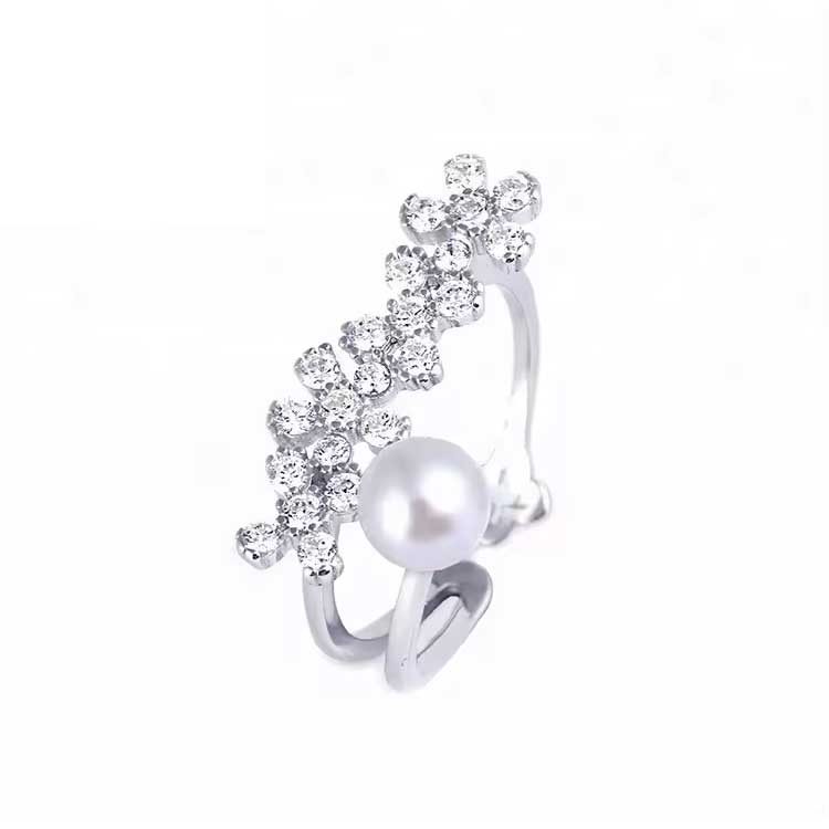 Ringe mit Perlenfassung