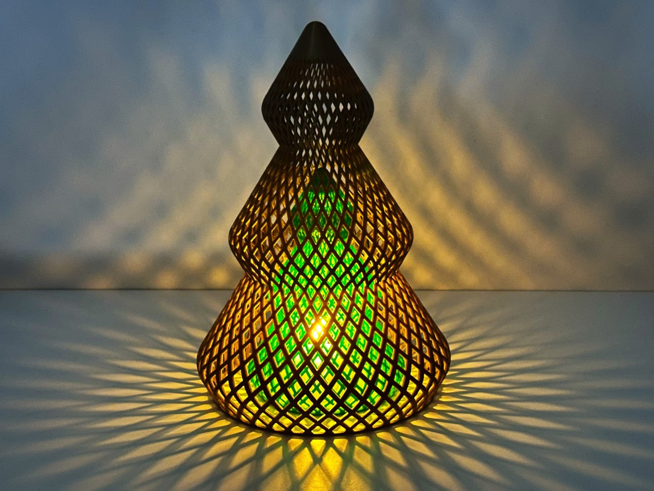 Deko-Weihnachtsbäume – mit magischem Lichterspiel